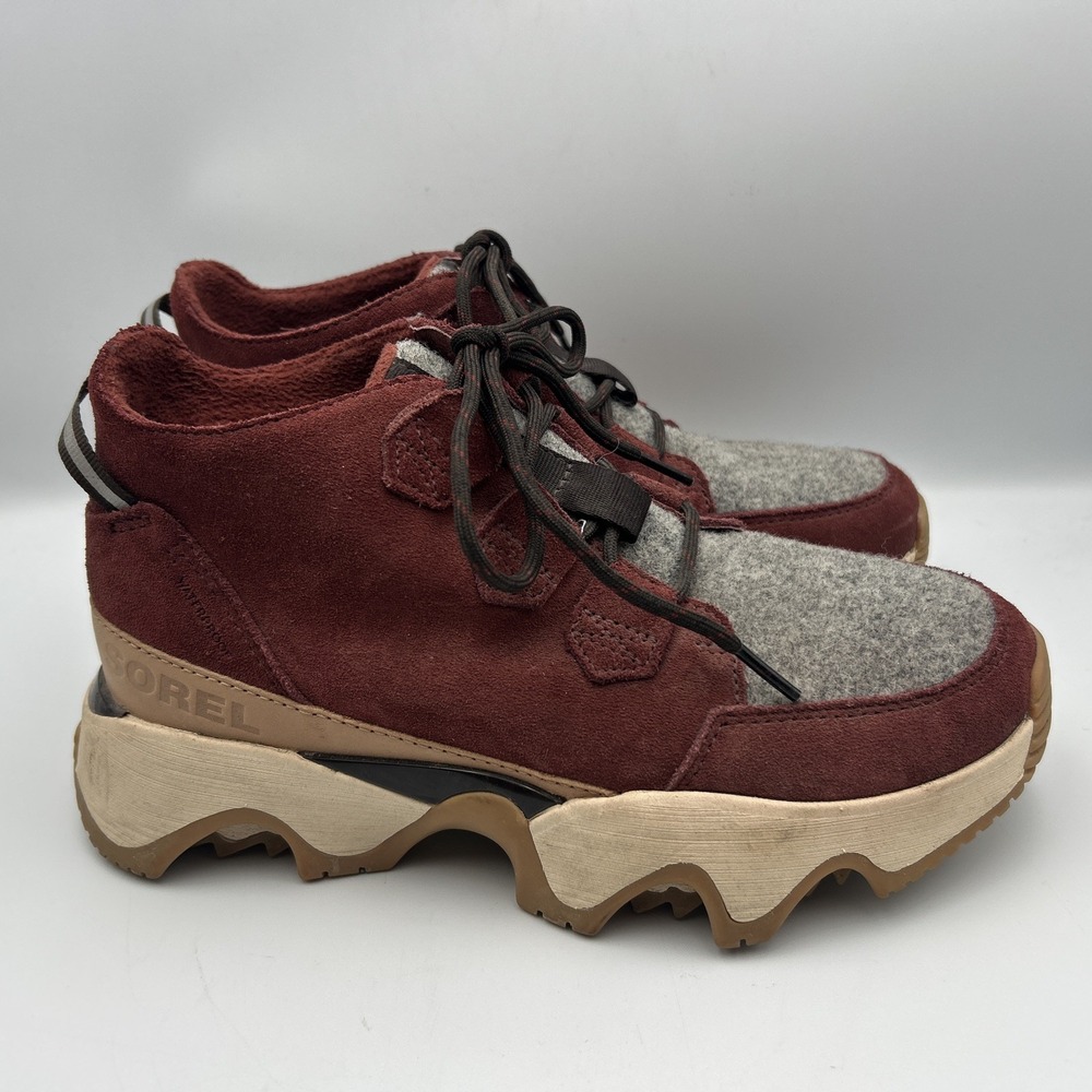 Sorel Kinetic Caribou Women's 7.5 Red Gray Waterproof Boots NL5039 EVA Lined
